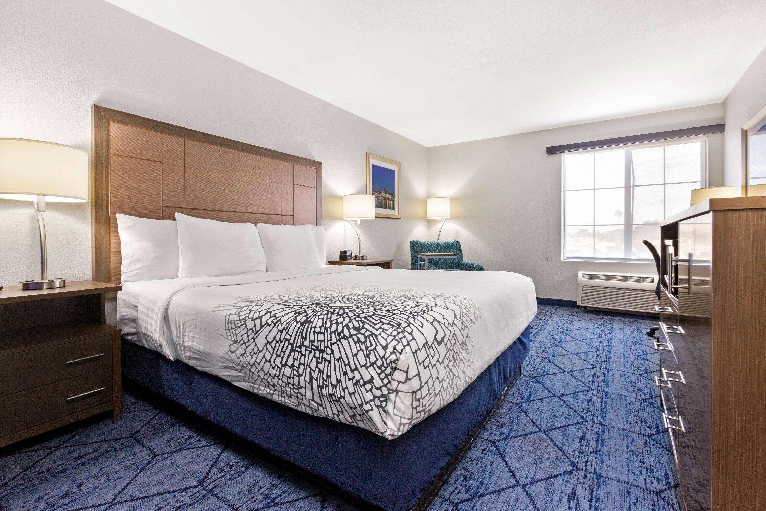 La Quinta By Wyndham Ne Long Beach/Cypress Hawaiian Gardens Екстериор снимка