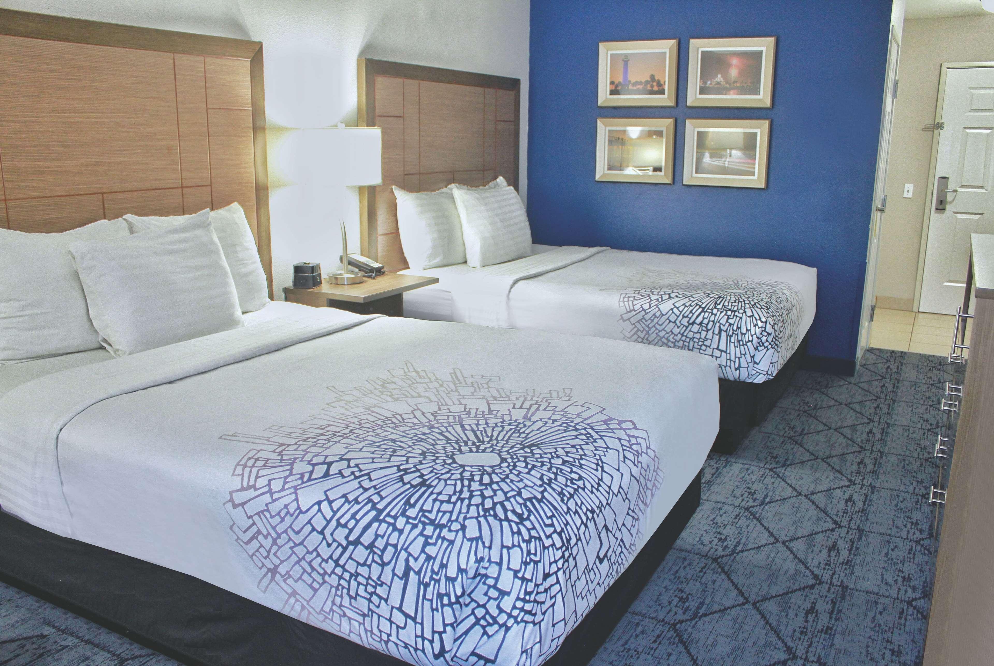 La Quinta By Wyndham Ne Long Beach/Cypress Hawaiian Gardens Екстериор снимка