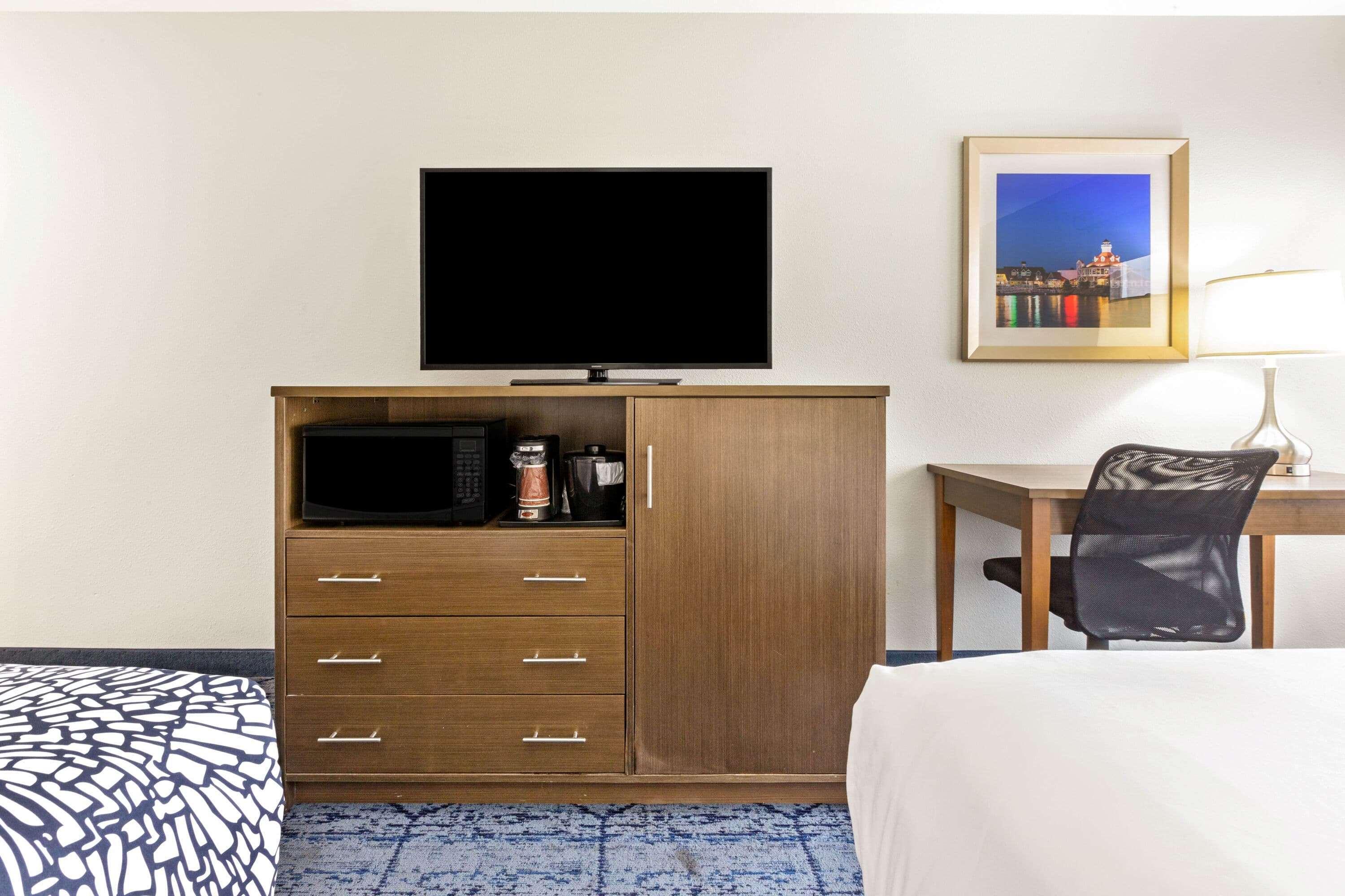 La Quinta By Wyndham Ne Long Beach/Cypress Hawaiian Gardens Екстериор снимка