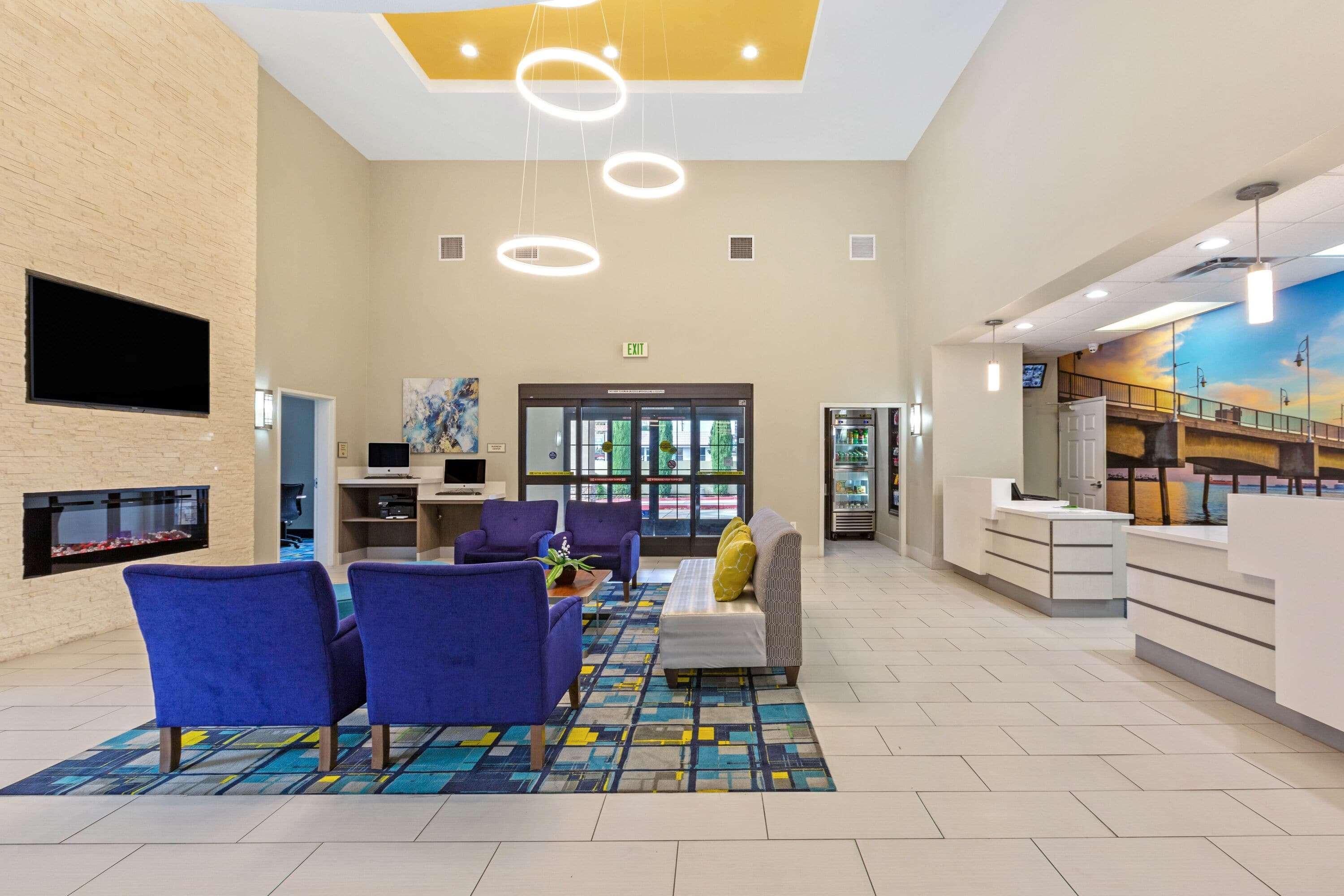 La Quinta By Wyndham Ne Long Beach/Cypress Hawaiian Gardens Екстериор снимка