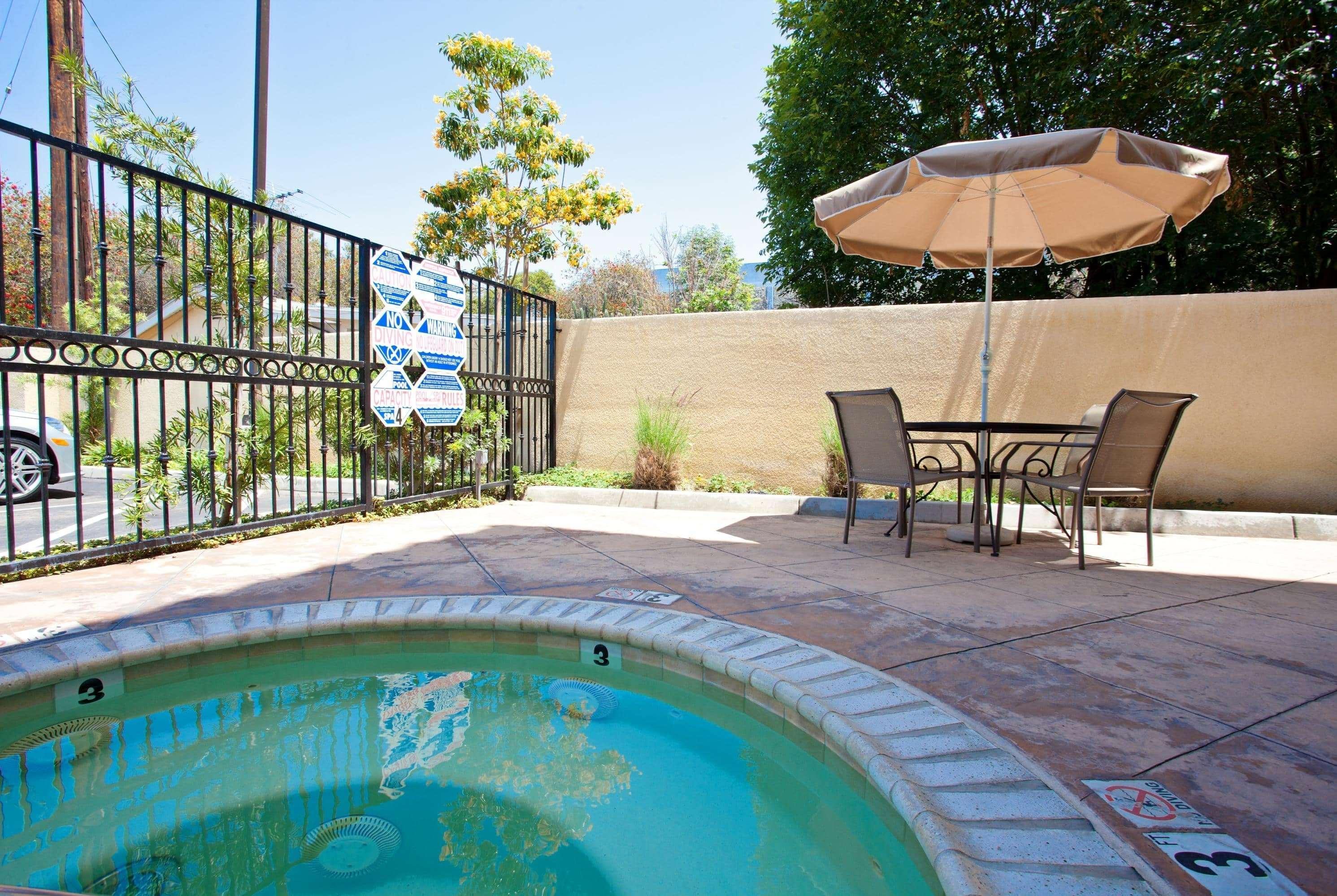 La Quinta By Wyndham Ne Long Beach/Cypress Hawaiian Gardens Екстериор снимка