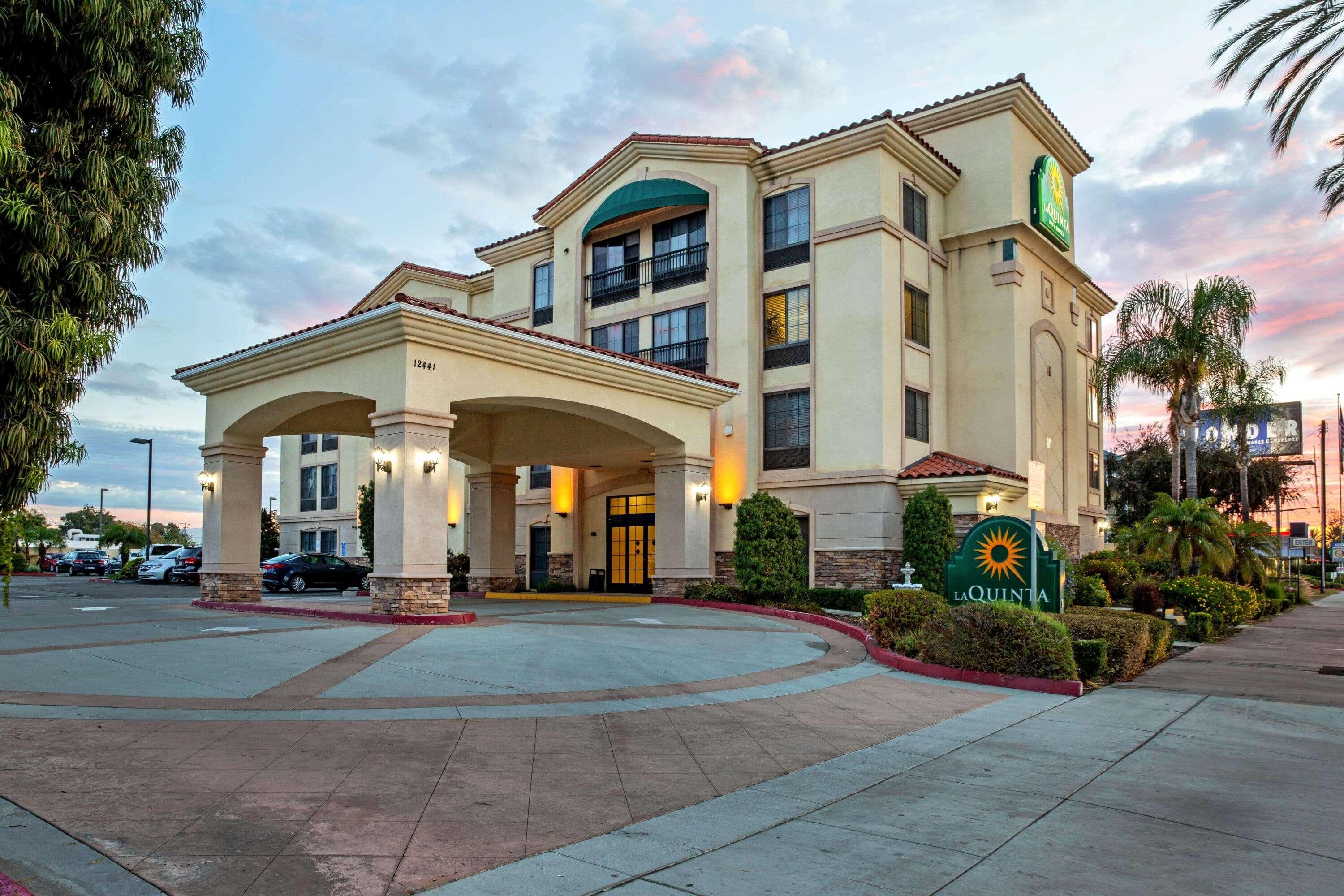 La Quinta By Wyndham Ne Long Beach/Cypress Hawaiian Gardens Екстериор снимка