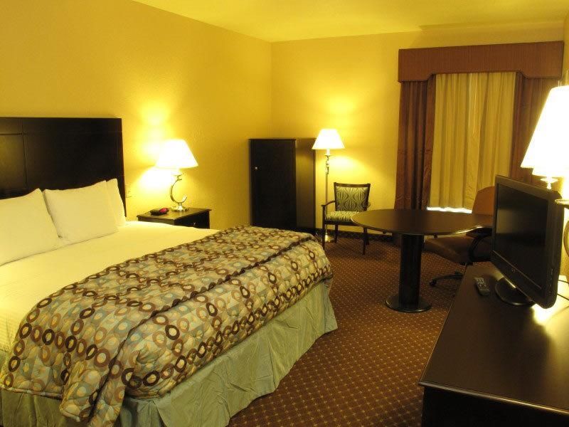 La Quinta By Wyndham Ne Long Beach/Cypress Hawaiian Gardens Стая снимка