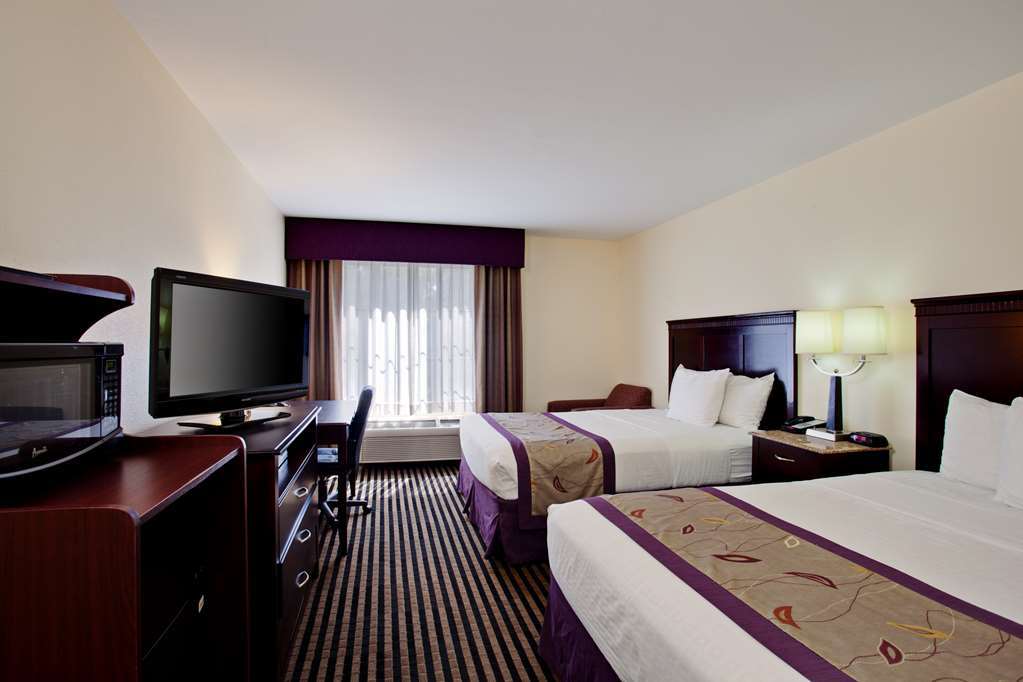 La Quinta By Wyndham Ne Long Beach/Cypress Hawaiian Gardens Стая снимка